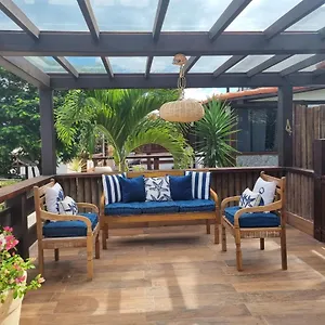 Casa Aprazivel No Alto De Búzios